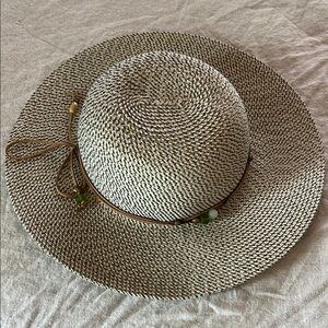 Stylish Women's Straw Hat with Beaded Accent
